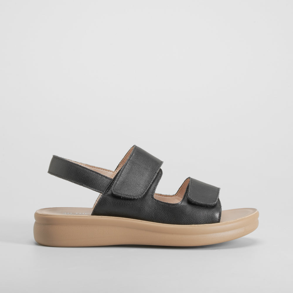 Sandalia plana velcros piel negra COMFEET