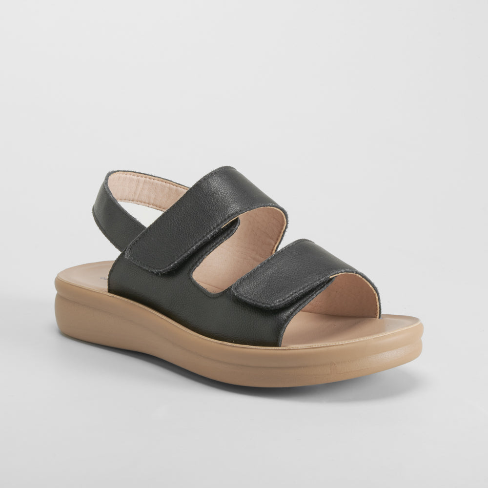 Sandalia plana velcros piel negra COMFEET
