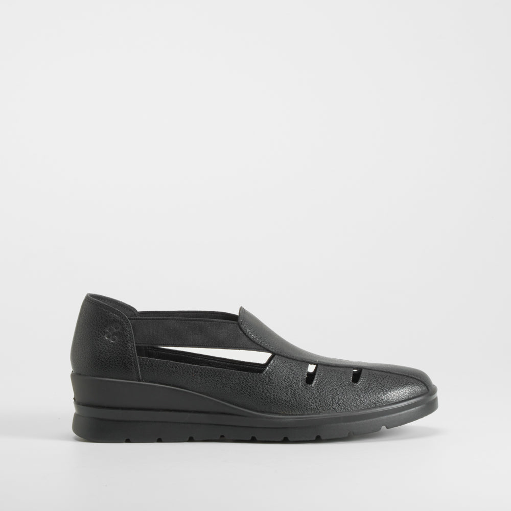 Sandalia casual piel negra COMFEET
