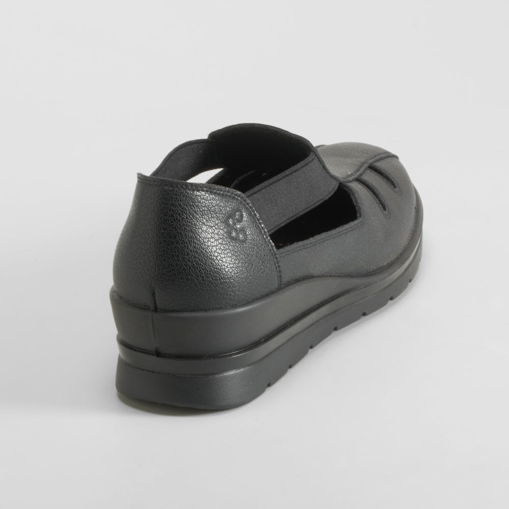 Sandalia casual piel negra COMFEET
