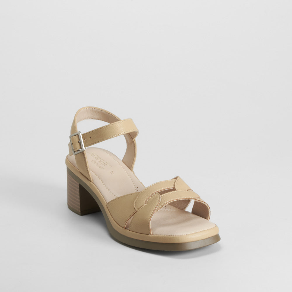 Sandalia tacón Hexaflex oro COMFEET