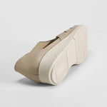 Sandalia cerrada beige COMFEET