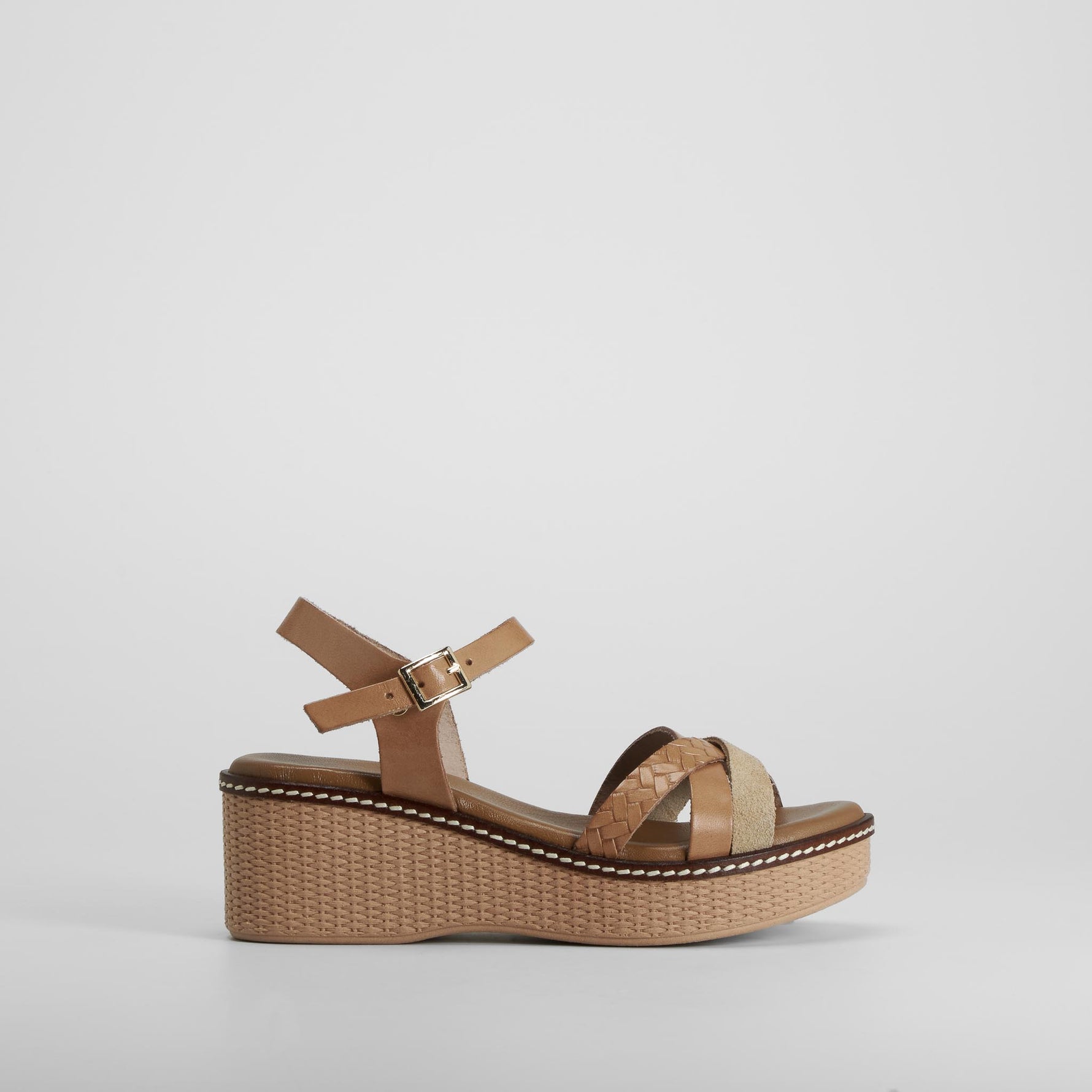 Sandalia cuña piel beige FOSCO