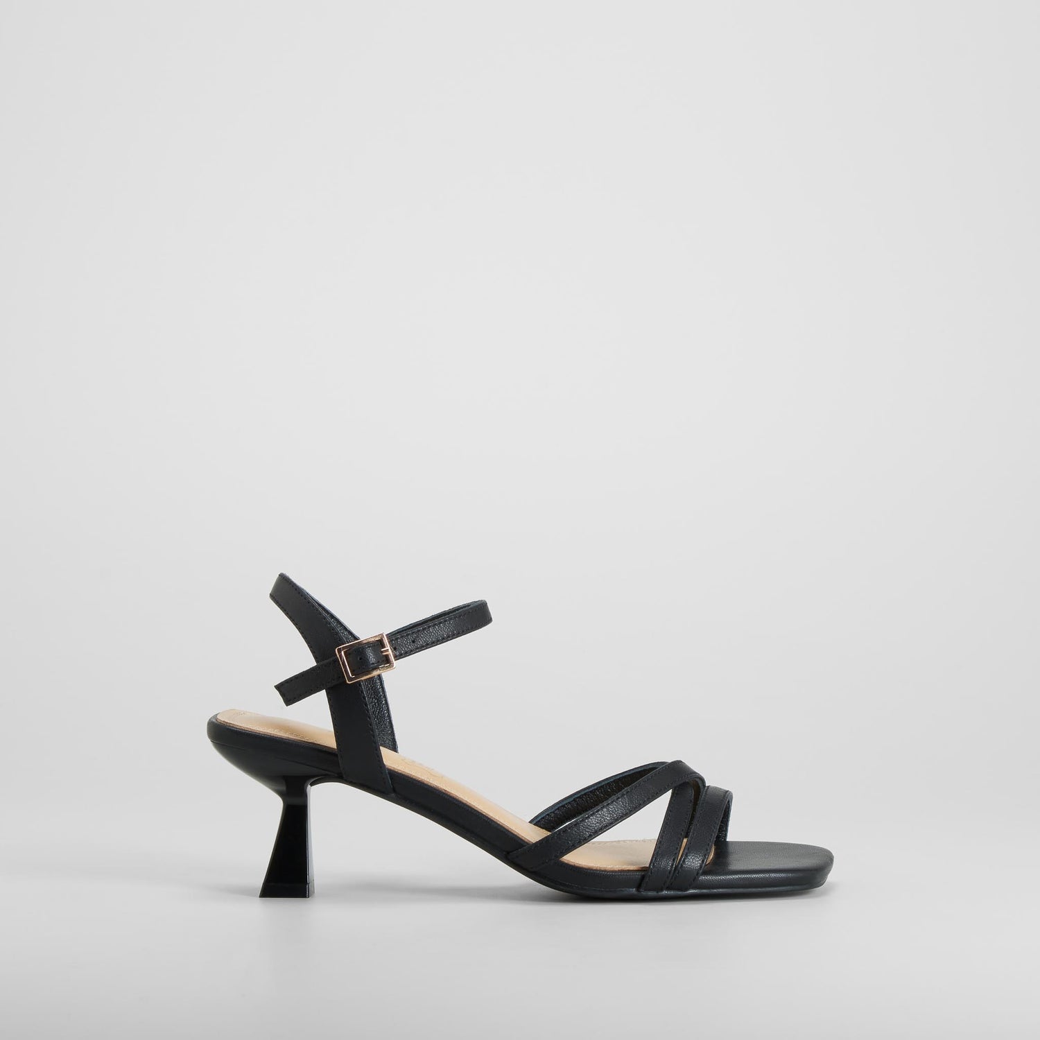 Sandalia tacón negro piel FOSCO
