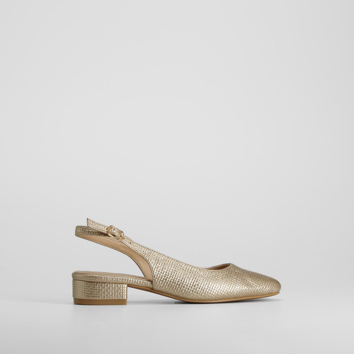 Zapato destalonado tacón bajo oro PICCOLA PIU