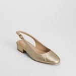 Zapato destalonado tacón bajo oro PICCOLA PIU