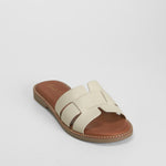 Sandalia plana trenzada beige PICCOLA PIU