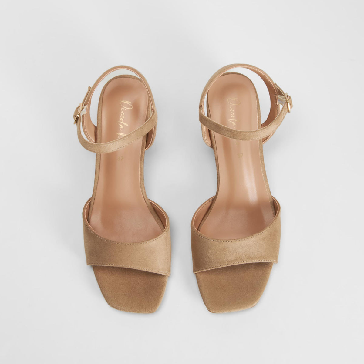 Sandalia tacón vestir beige PICCOLA PIU