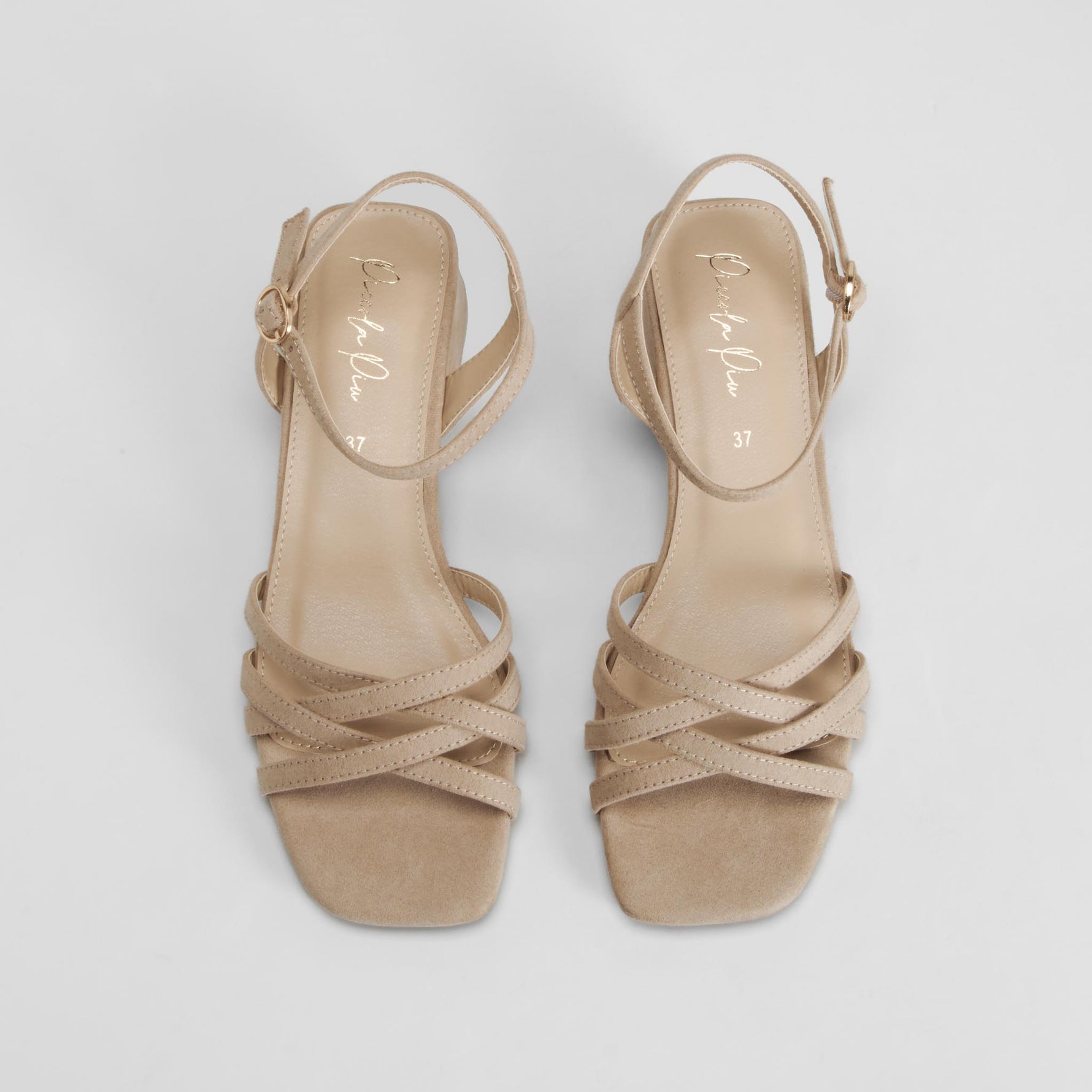 Sandalia tacón medio beige PICCOLA PIU