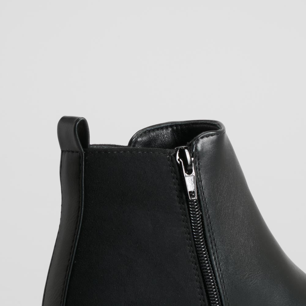 Botín negro clásico elegante PICCOLA PIU