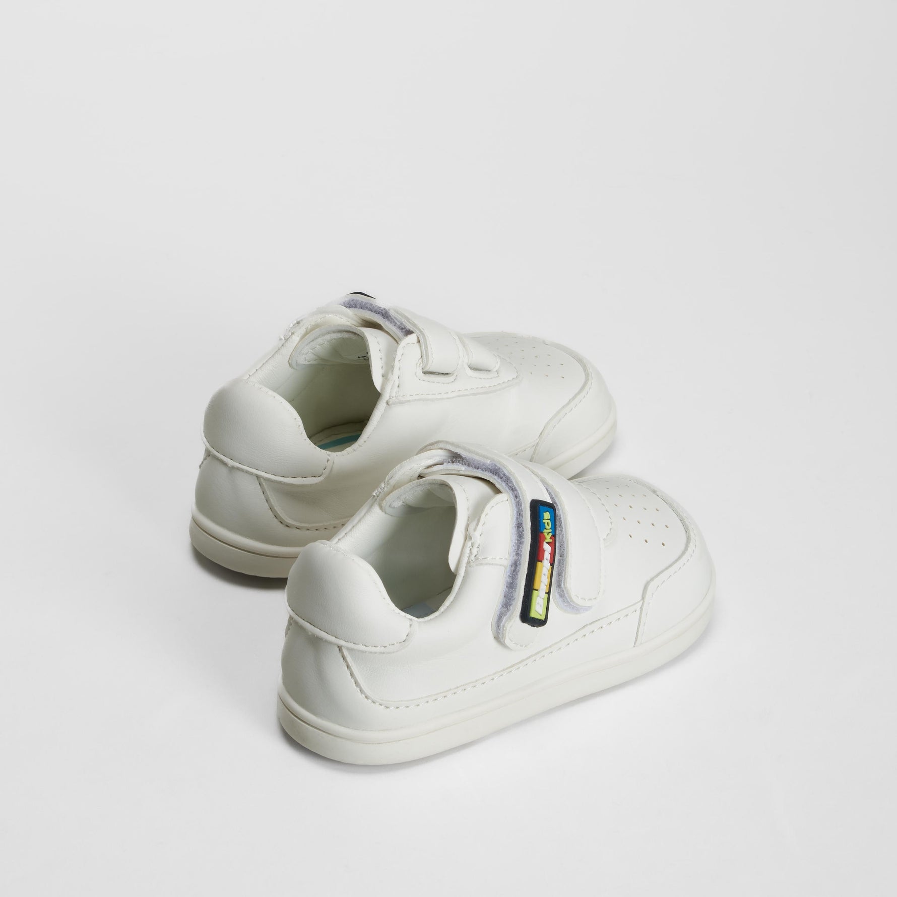 Zapatilla deportiva barefoot bebé blanca BEPPI
