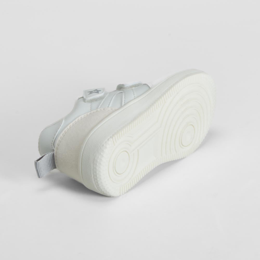 Zapatilla blanca doble velcro bebé BACHE