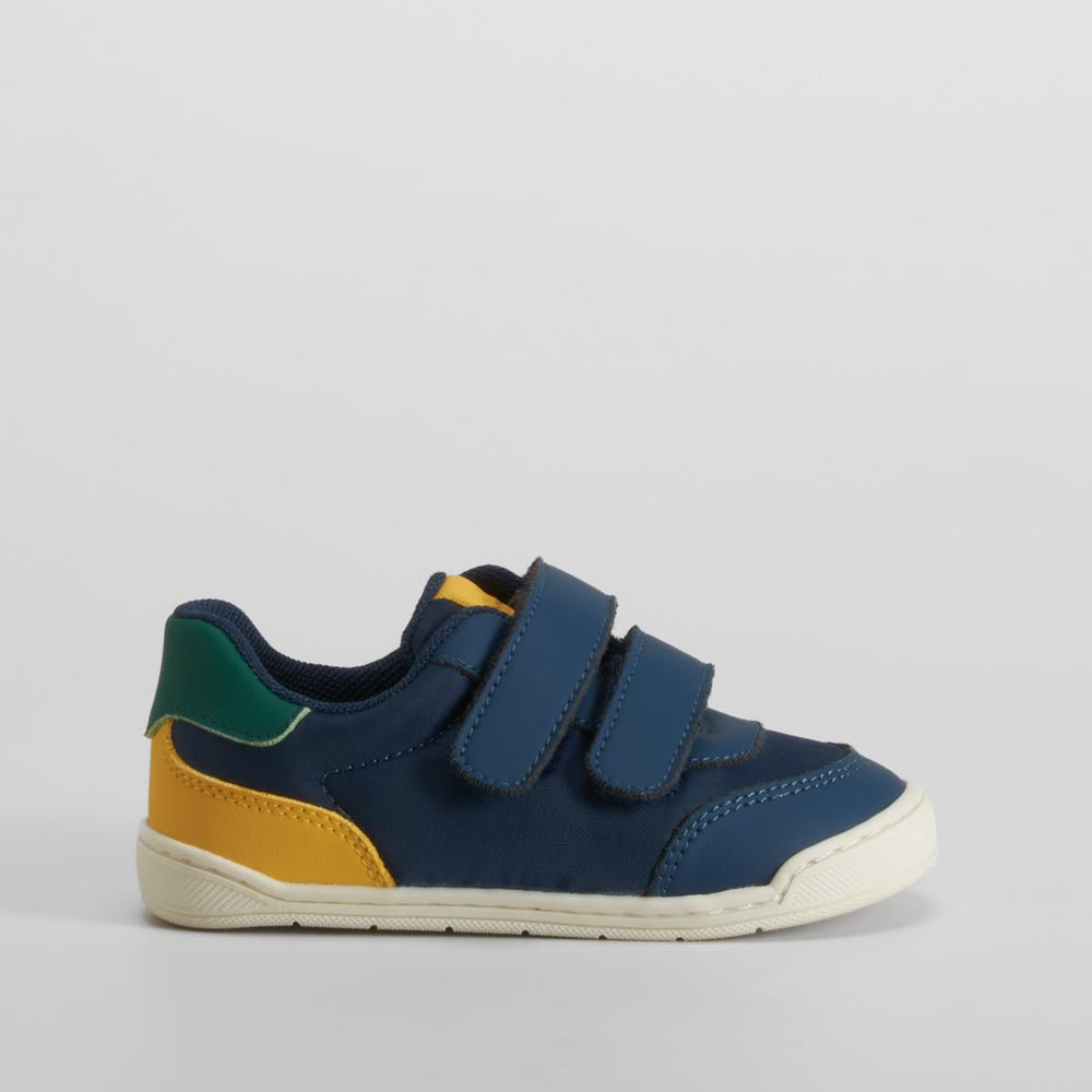 Zapatilla azul barefoot velcro bebé COMFEET