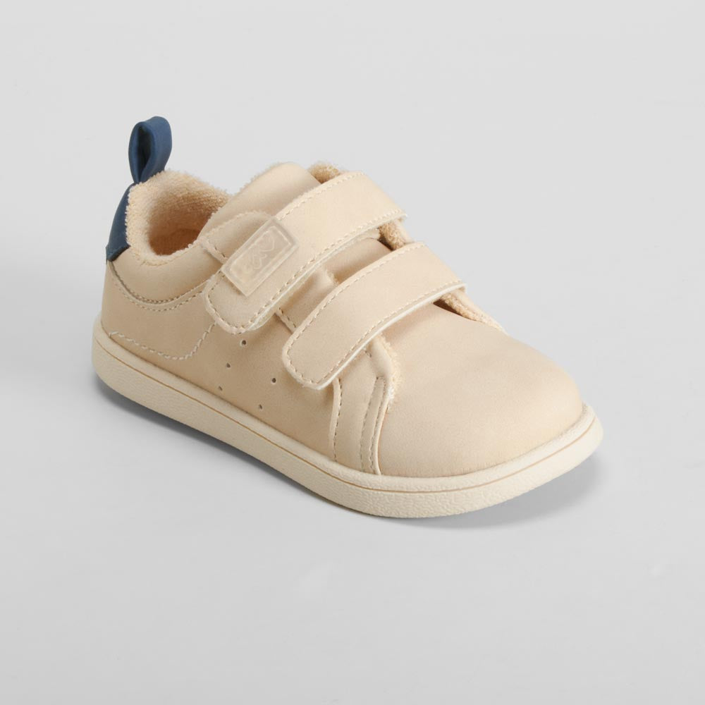 Zapatilla beige bebé COMFEET