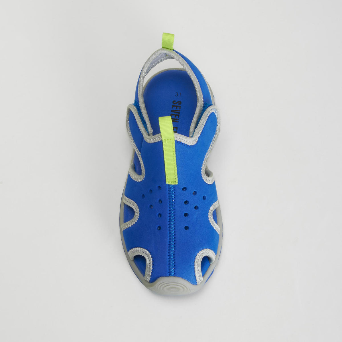 Sandalia deportiva cerrada azul SEVEN FIVE