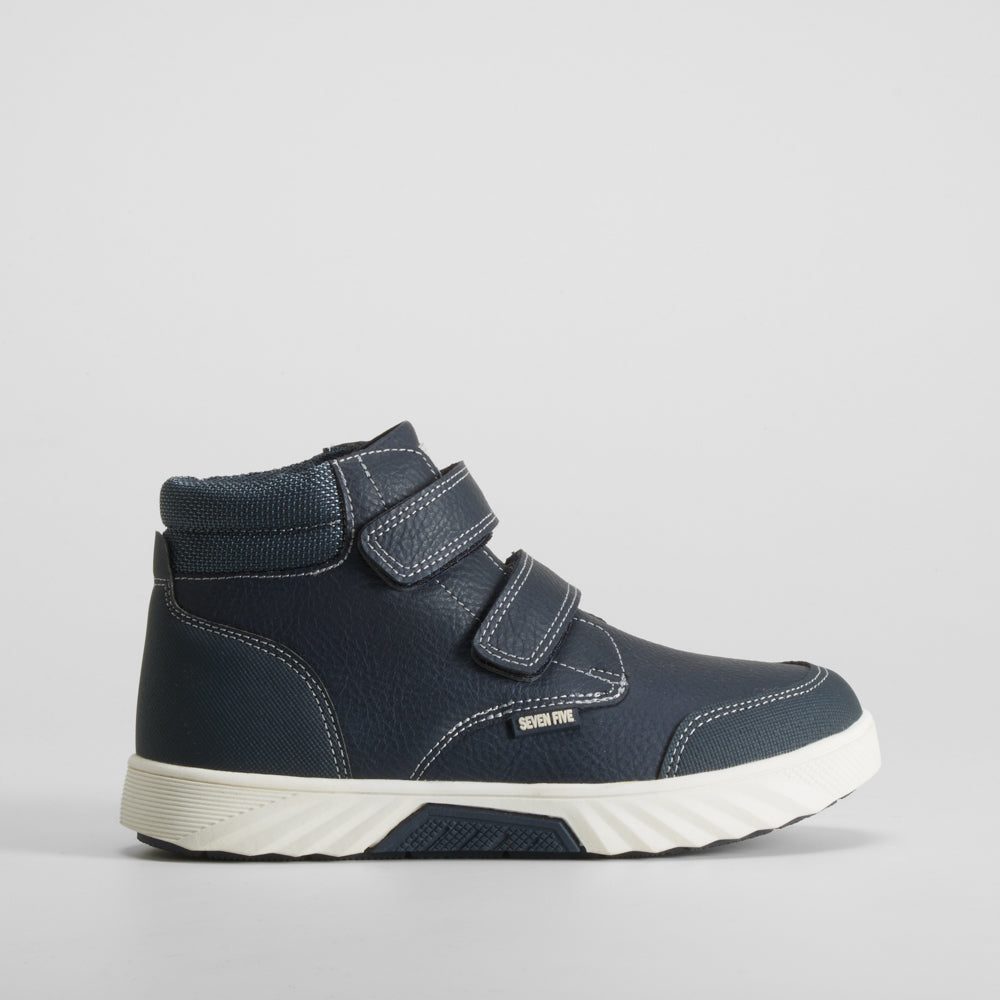 Bota azul con cierre de velcro SEVEN FIVE