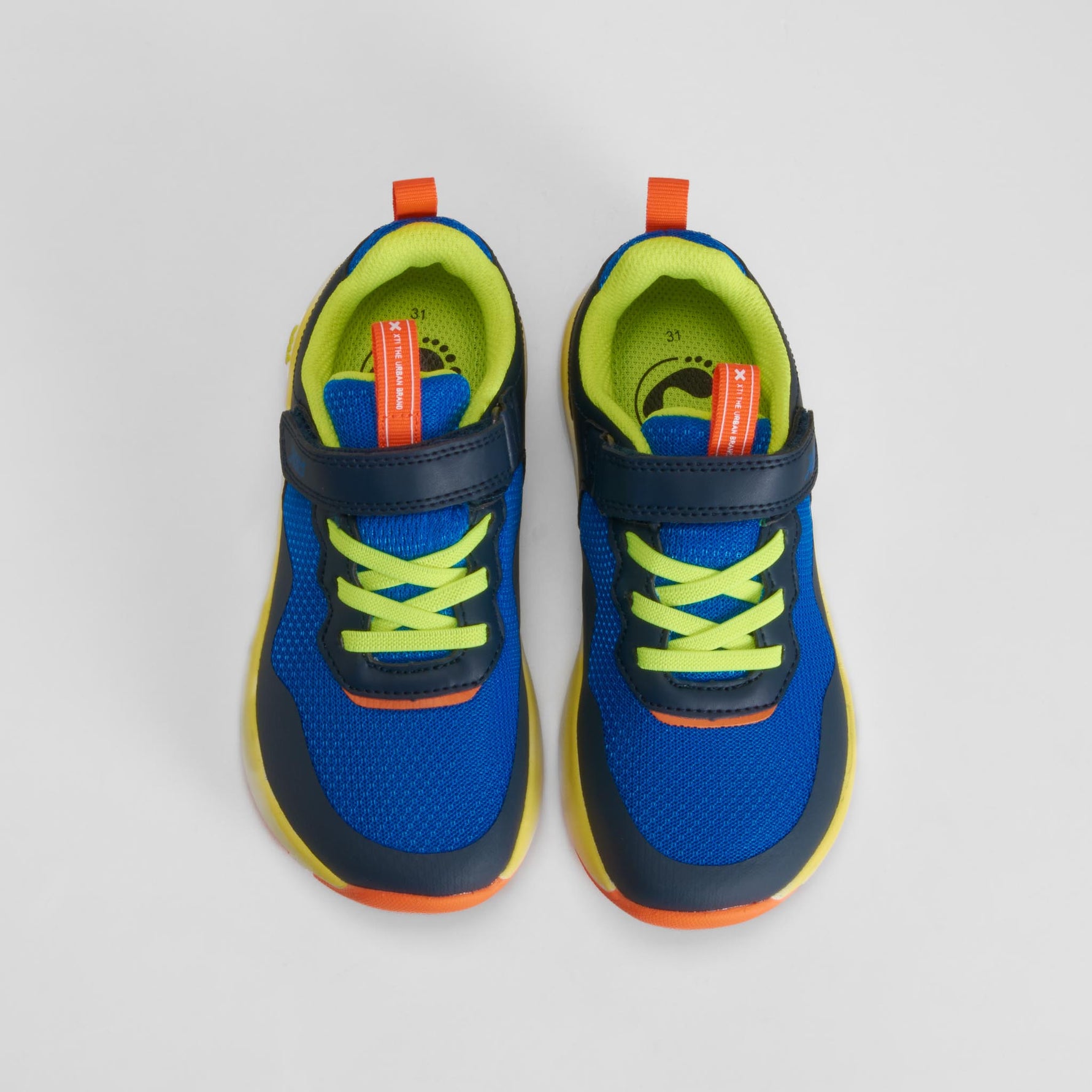 Zapatilla deportiva Free Walking azul XTI