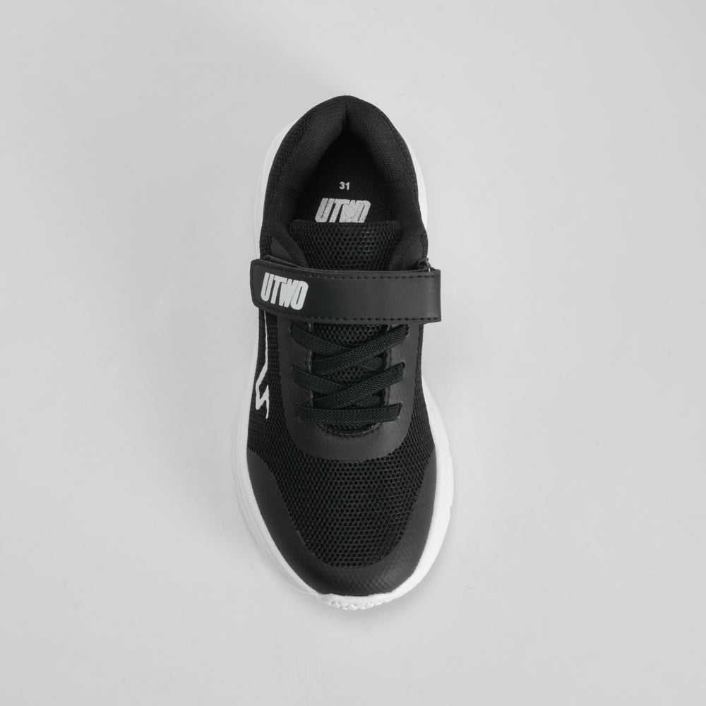 Deportiva con velcro negra UTWO