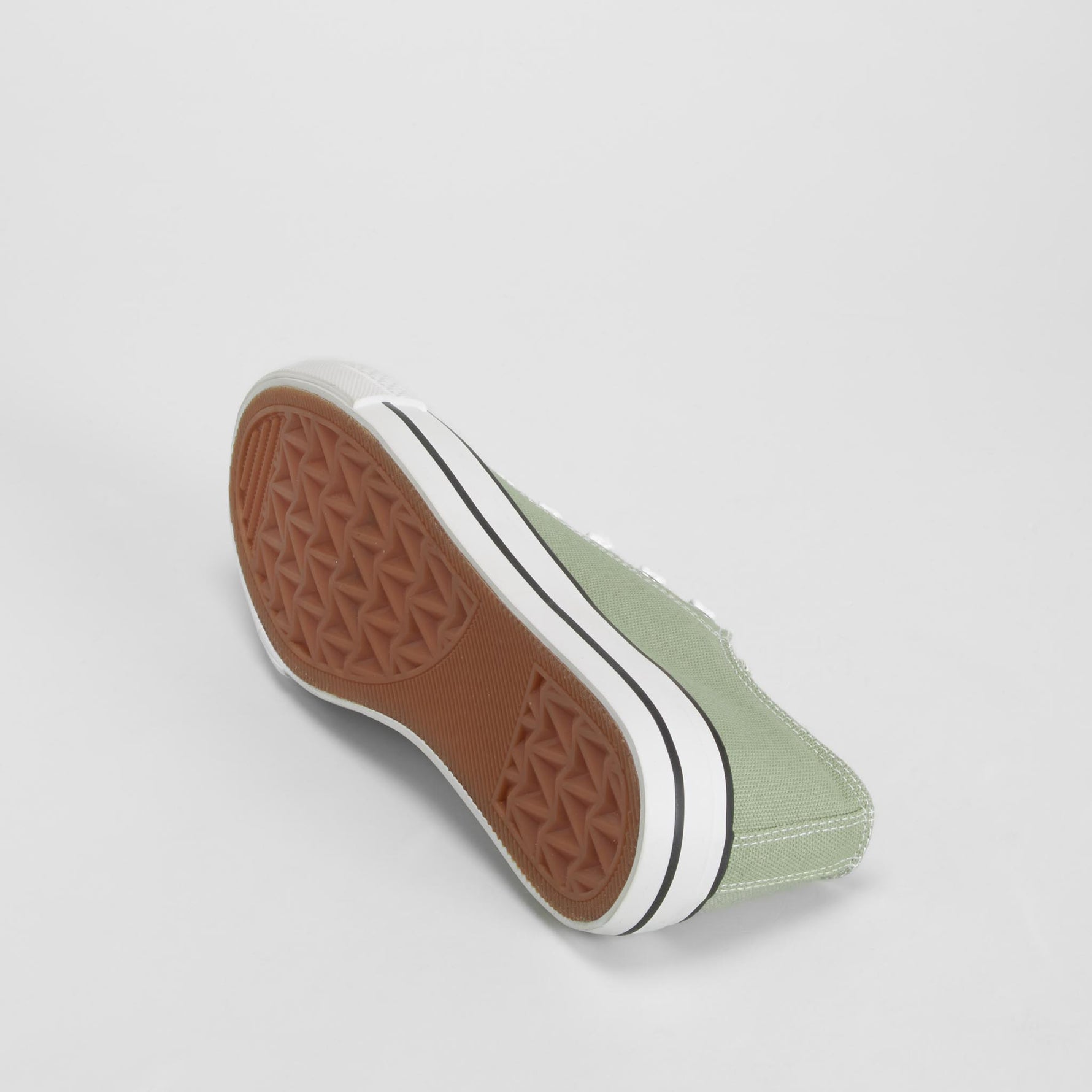 Zapatilla lona puntera verde SEVEN FIVE