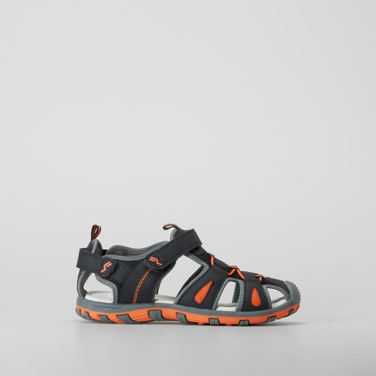 Sandalia deportiva tiras negra SEVEN FIVE