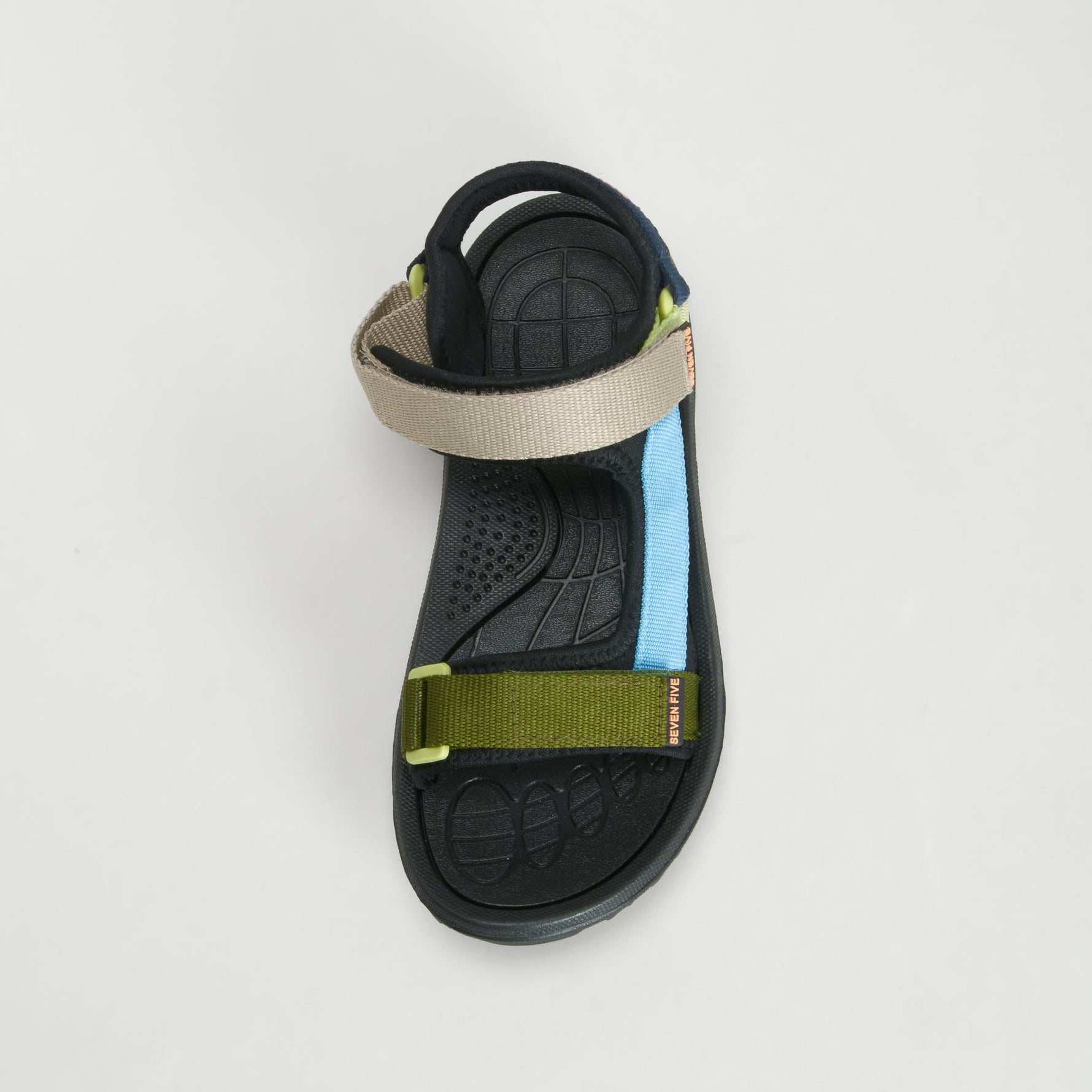 Sandalia californiana multicolor negra SEVEN FIVE