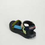Sandalia californiana multicolor negra SEVEN FIVE