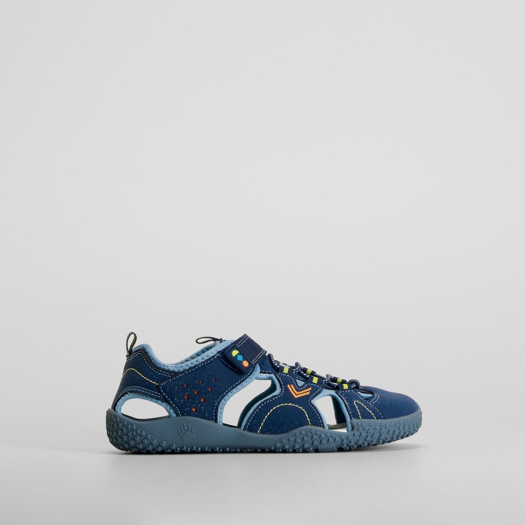 Sandalia cerrada velcro azul PABLOSKY