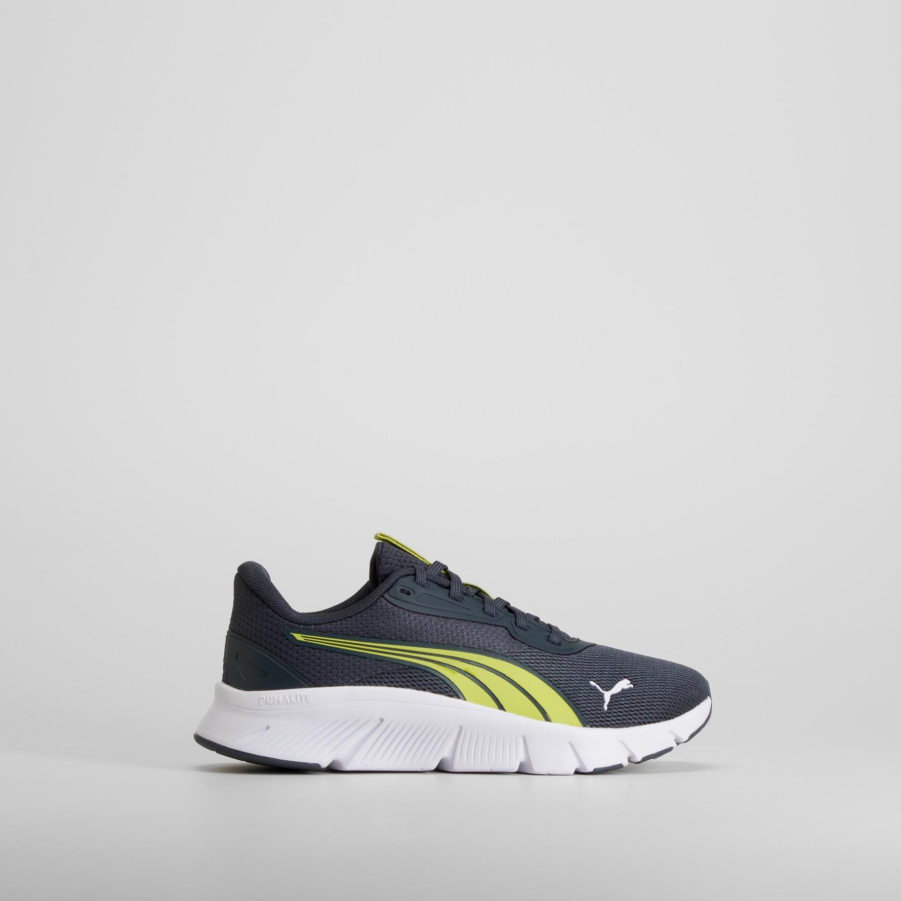 Zapatilla Flexfocus Lite Modern verde PUMA