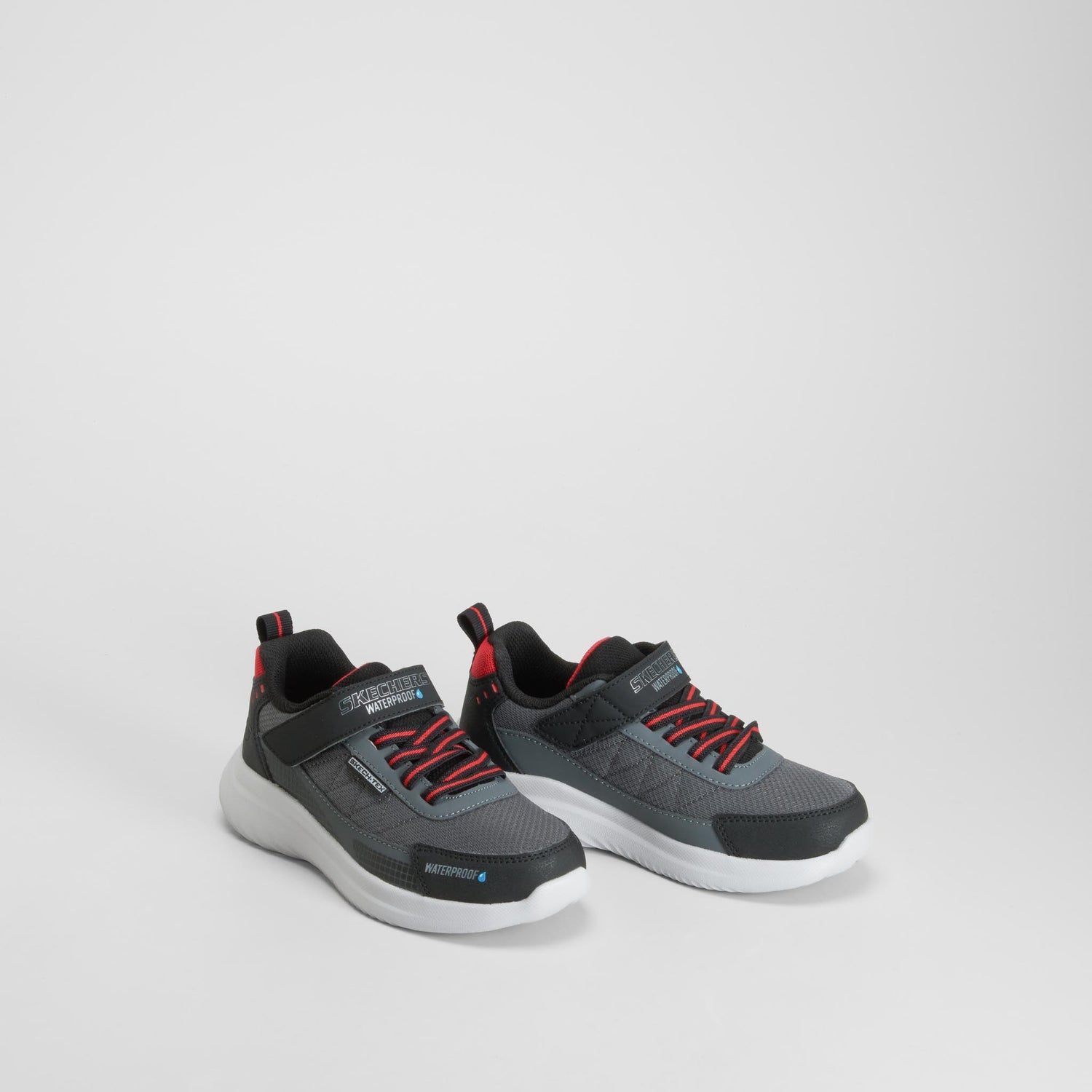 Zapatilla deportiva waterproof gris SKECHERS