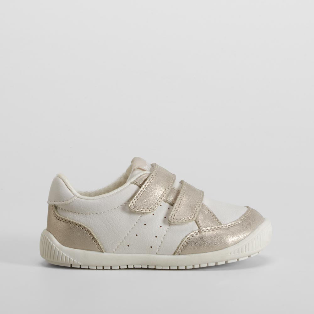Deportiva bebé gris con velcro BACHE