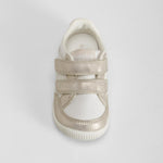Deportiva bebé gris con velcro BACHE