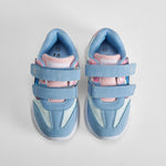 Deportiva azul infantil con velcro STITCH