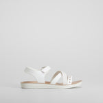 Sandalia multitiras con corazones blanca COMFEET