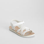 Sandalia multitiras con corazones blanca COMFEET