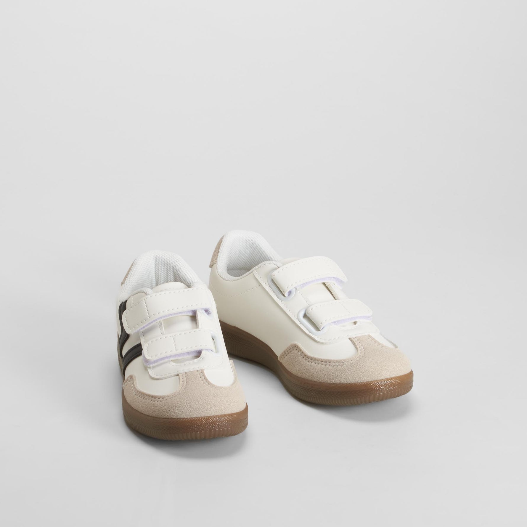 Sneaker velcro blanca OH GIRL!