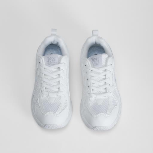 Sneaker chunky metalizada blanca XTI