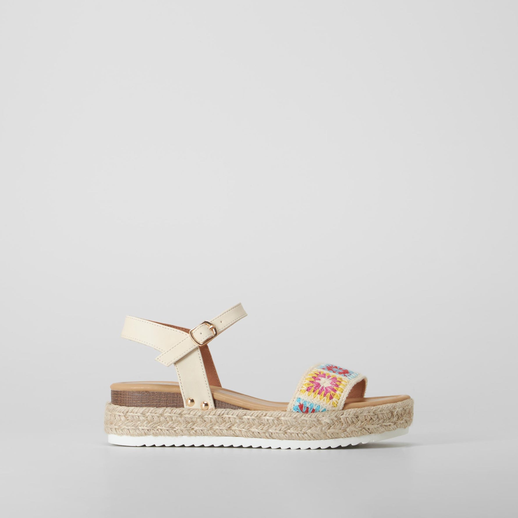 Sandalia plana crochet beige OH GIRL!