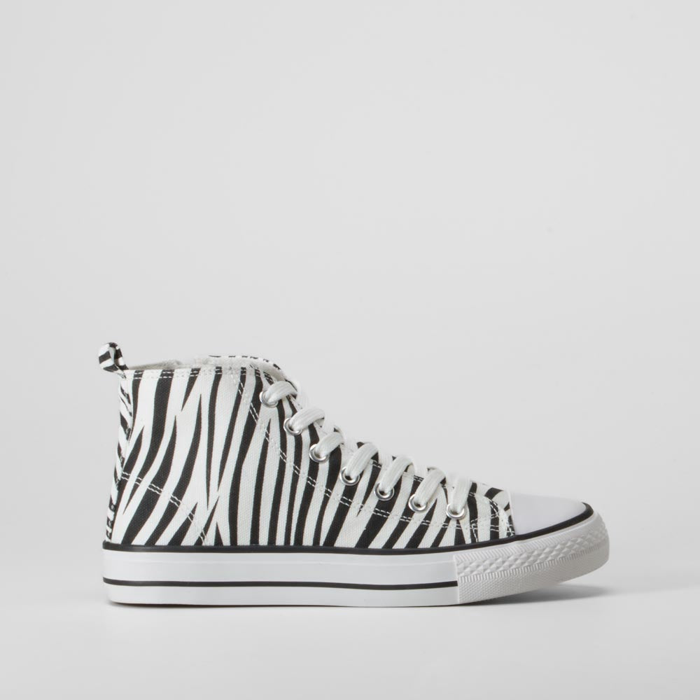 Zapatilla lona alta negro estampado cebra OH GIRL!
