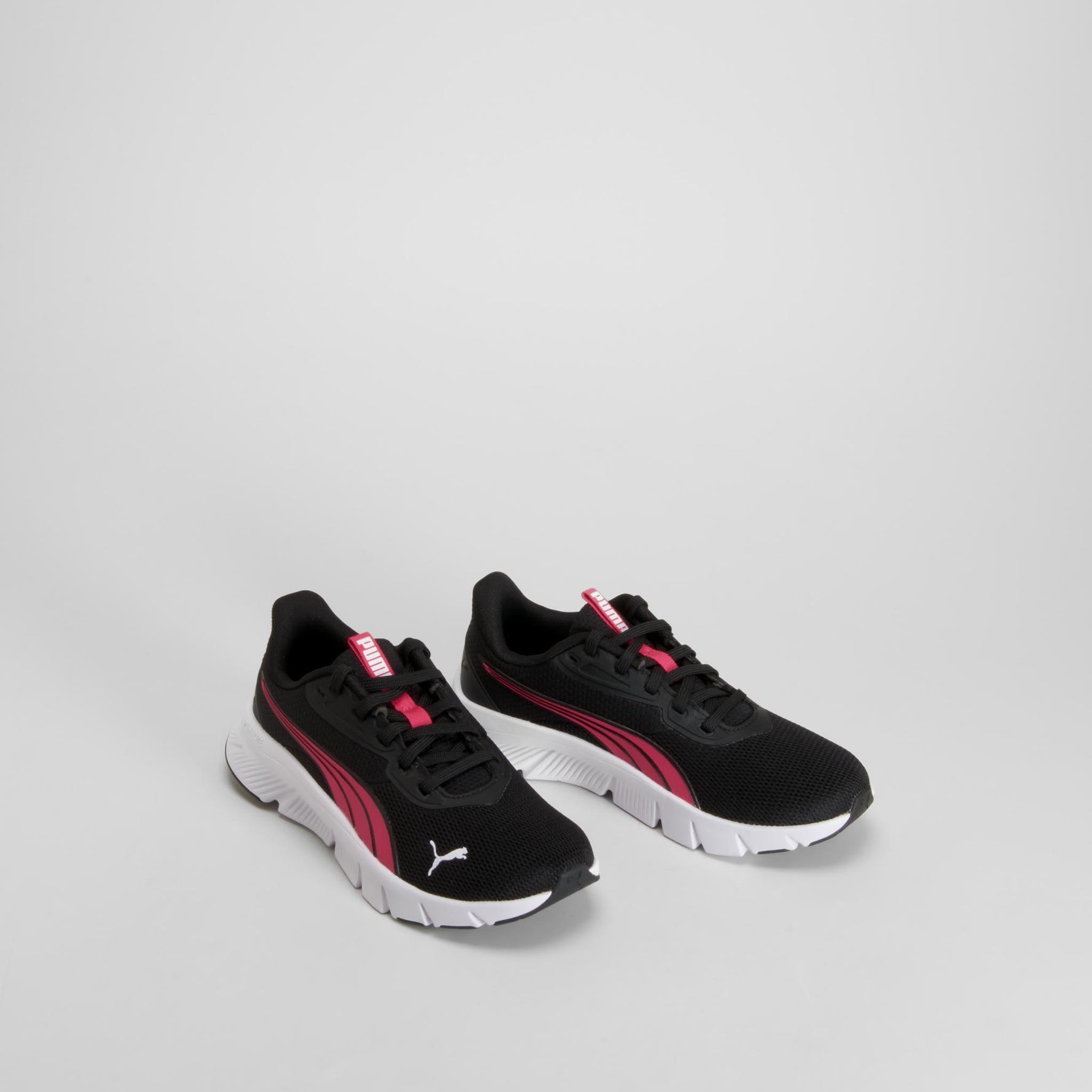Zapatilla Flexfocus Lite Modern negra PUMA