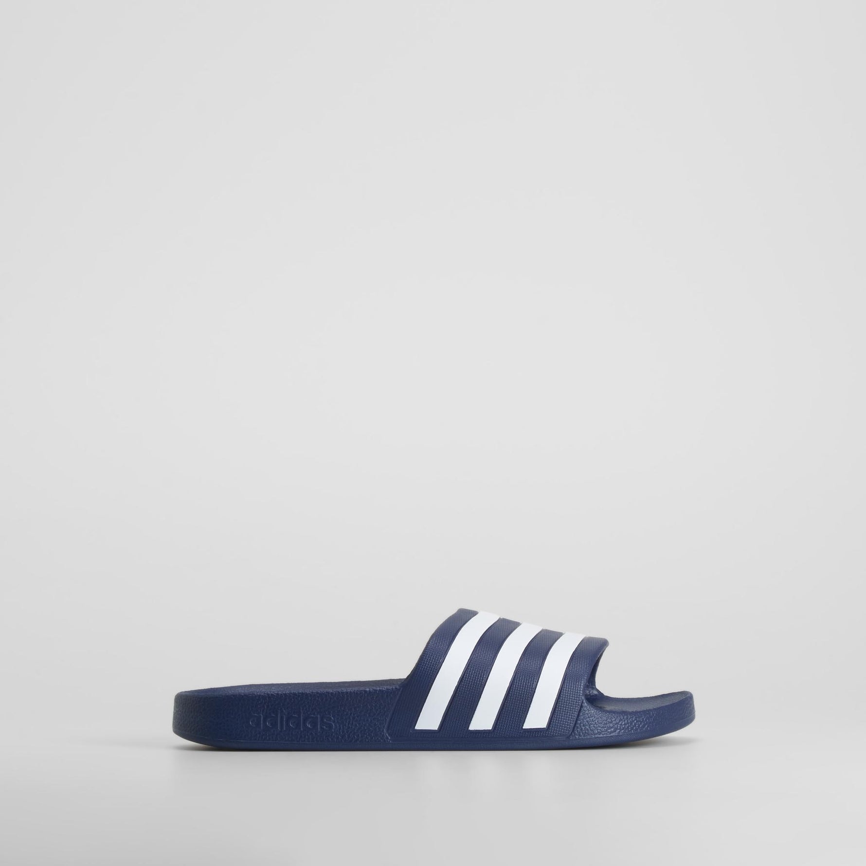Sandalia azul tiras blancas ADIDAS