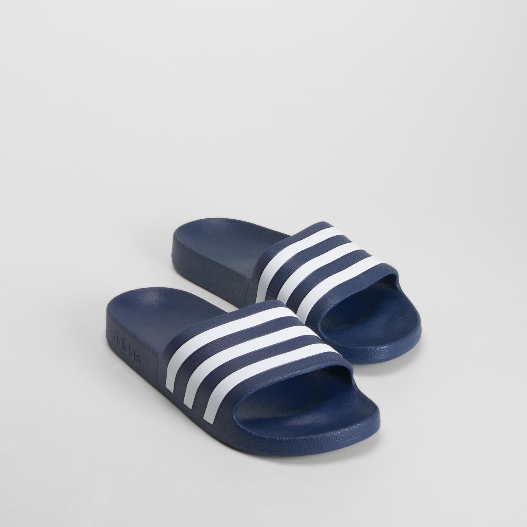 Sandalia azul tiras blancas ADIDAS