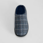 Zapatilla de casa azul cuadros suela negra OLYNE