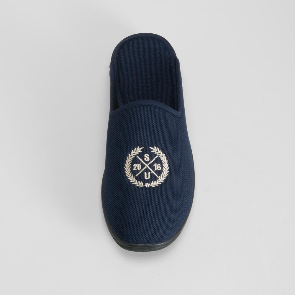 Zapatilla de casa azul con bordado OLYNE