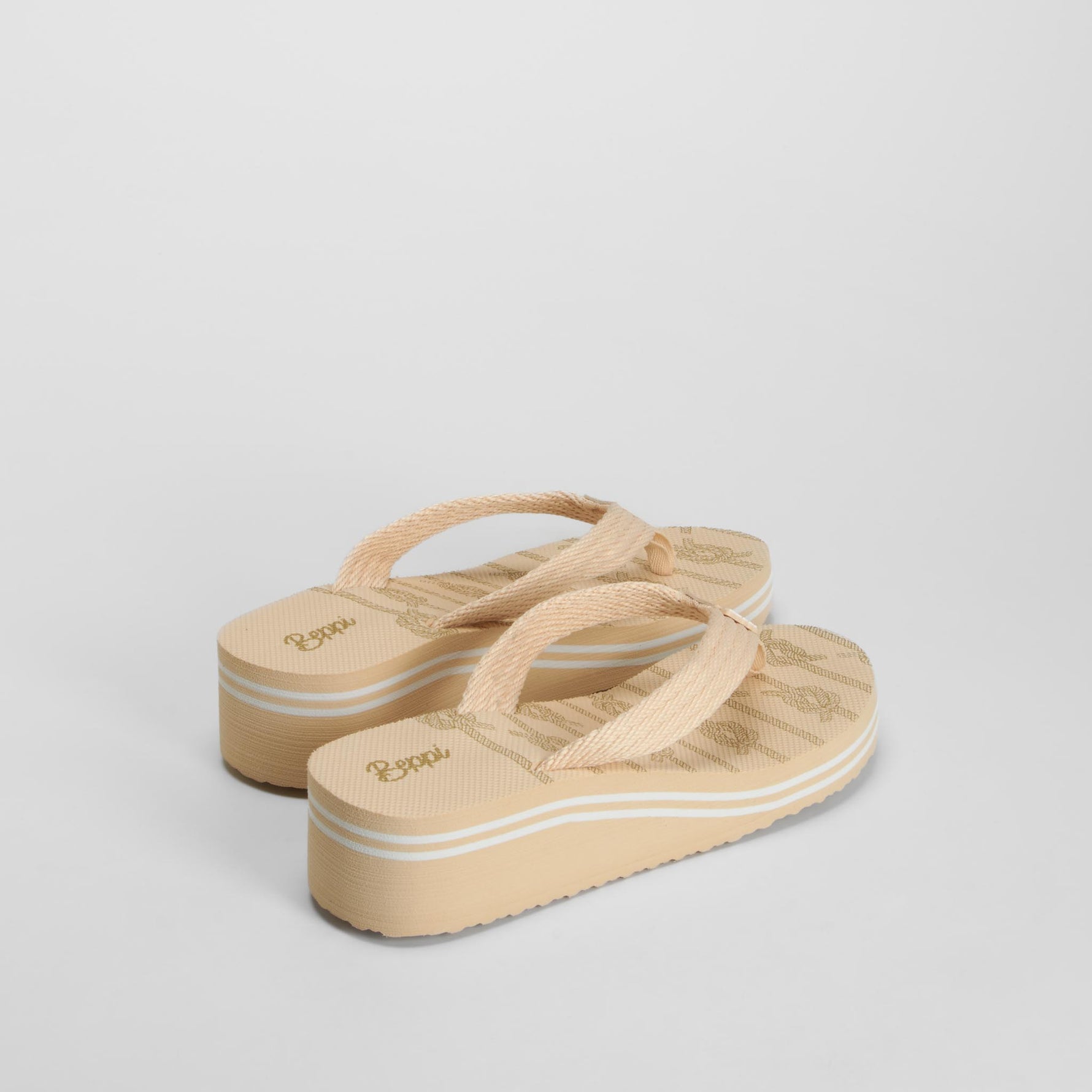 Chancla de dedo cuña marinera beige BEPPI