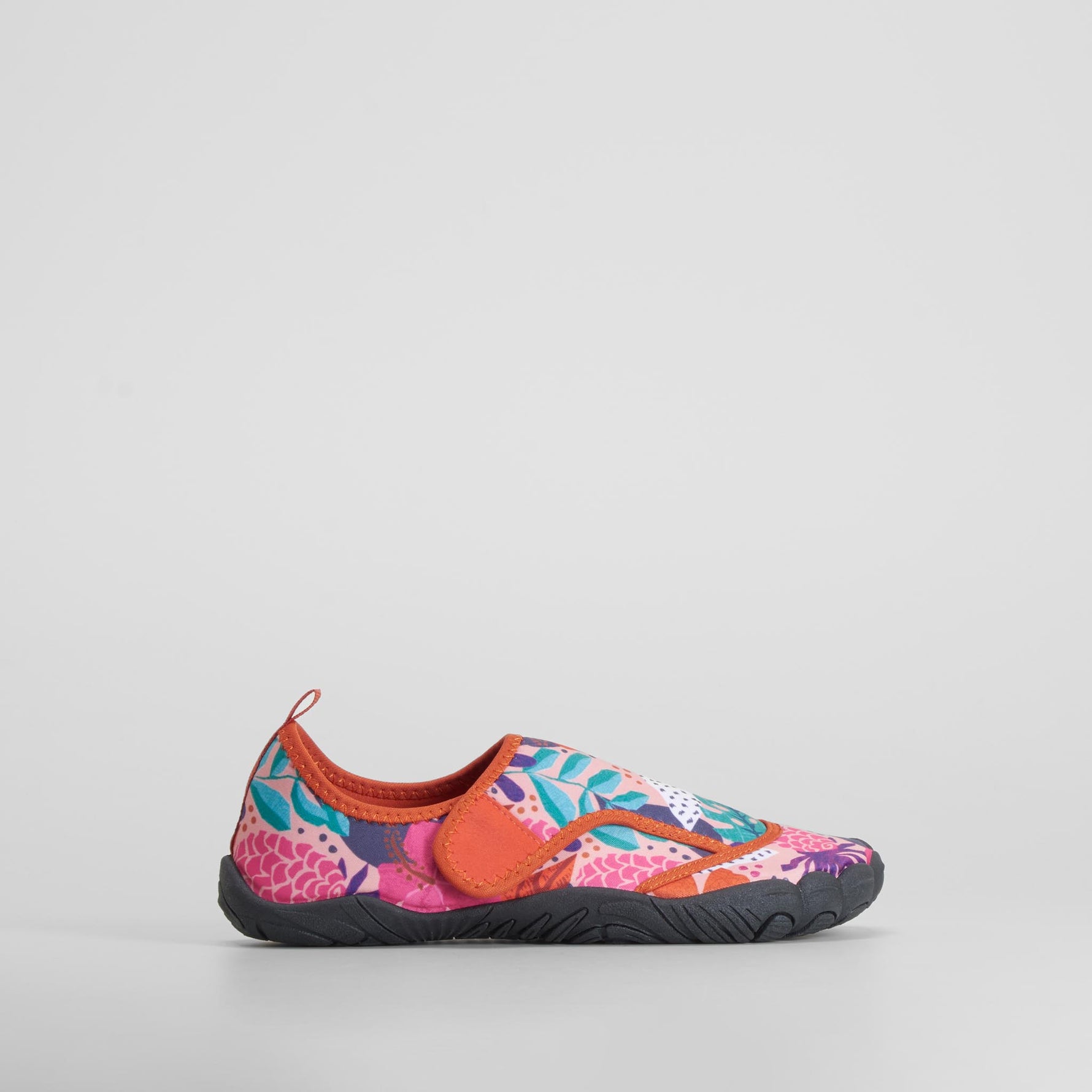 Escarpín barefoot estampado flores rosa COCONUT