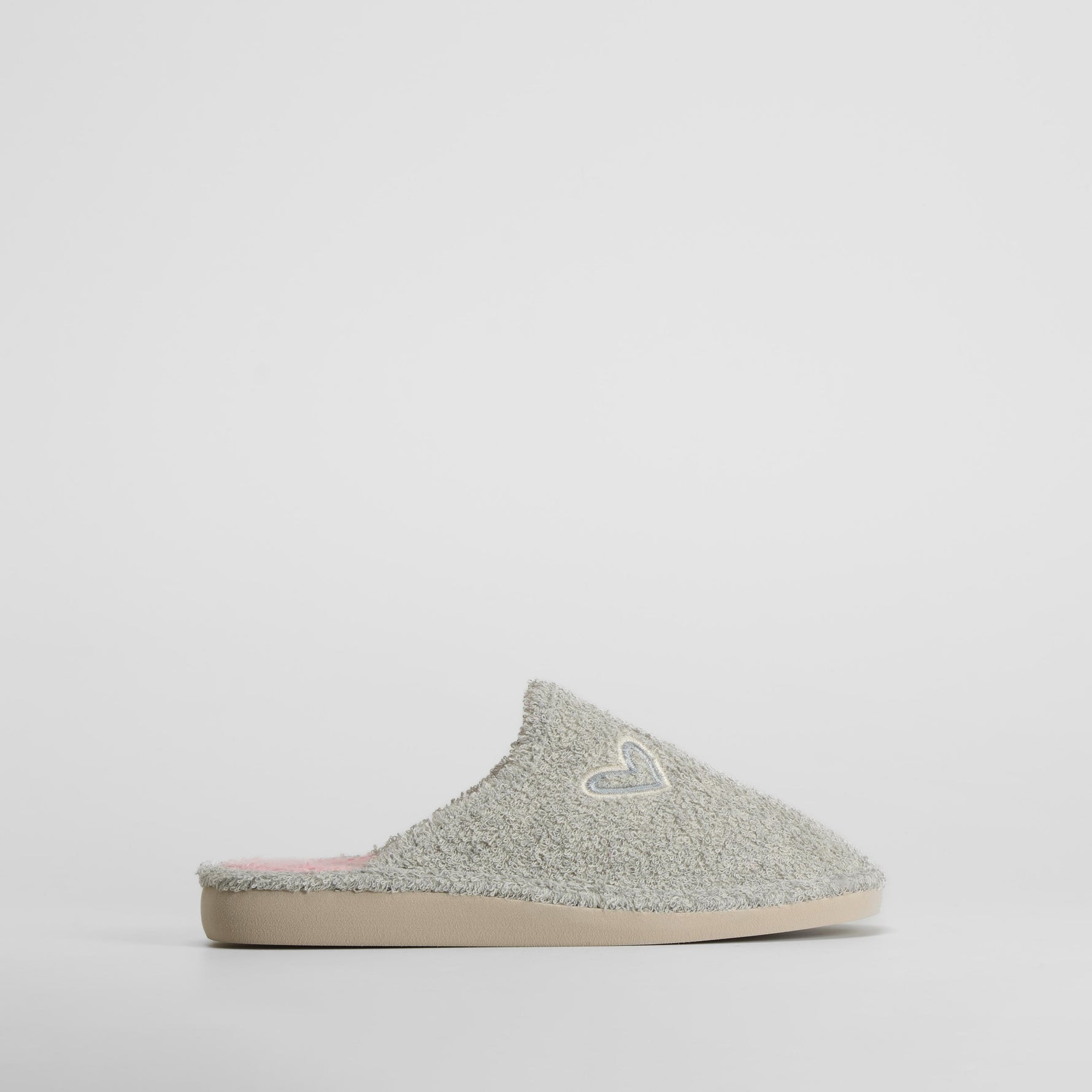 Zapatilla de casa bordada gris COMFEET