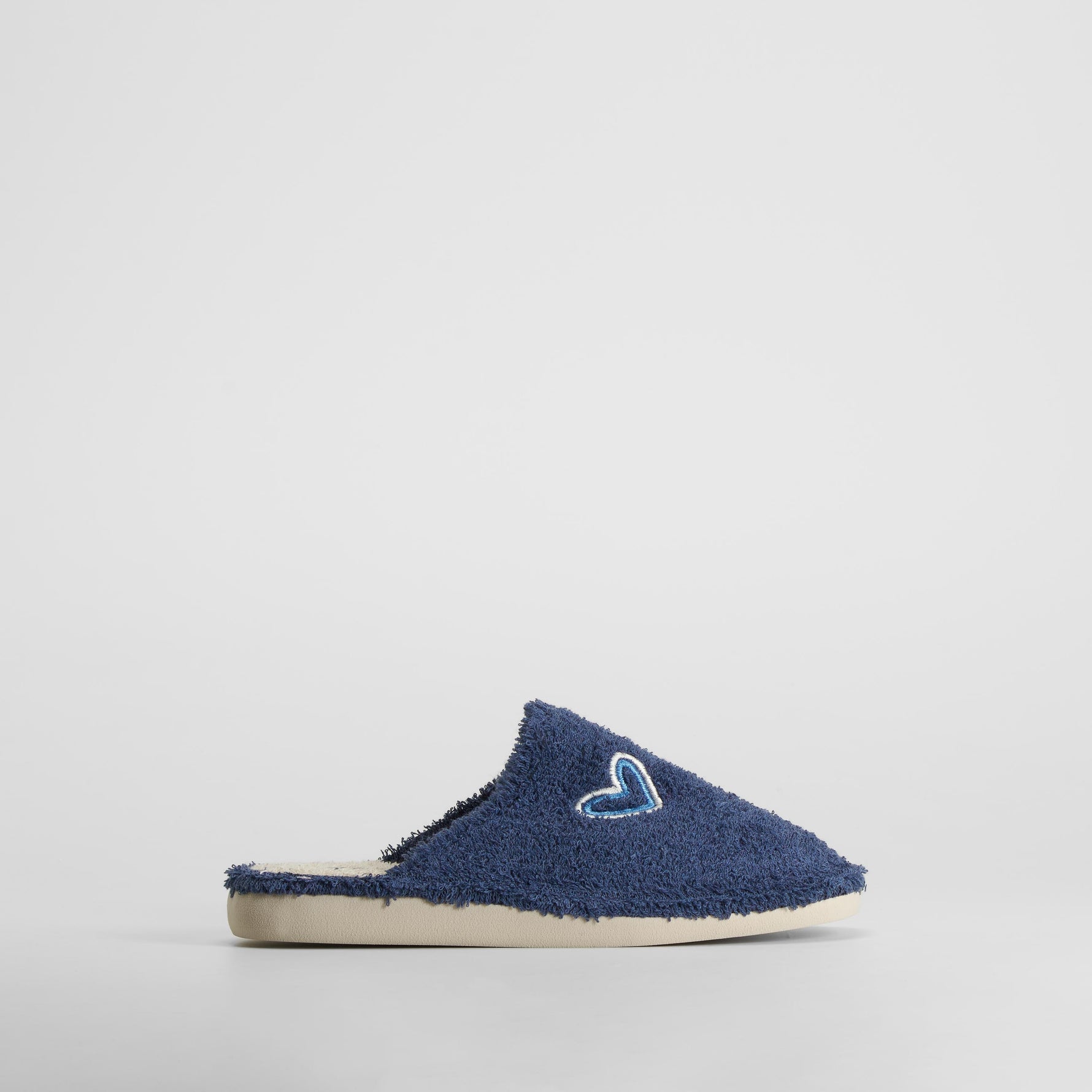 Zapatilla de casa rizo corazón azul COMFEET