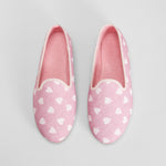 Zapatilla de casa cerrada corazones rosa COMFEET