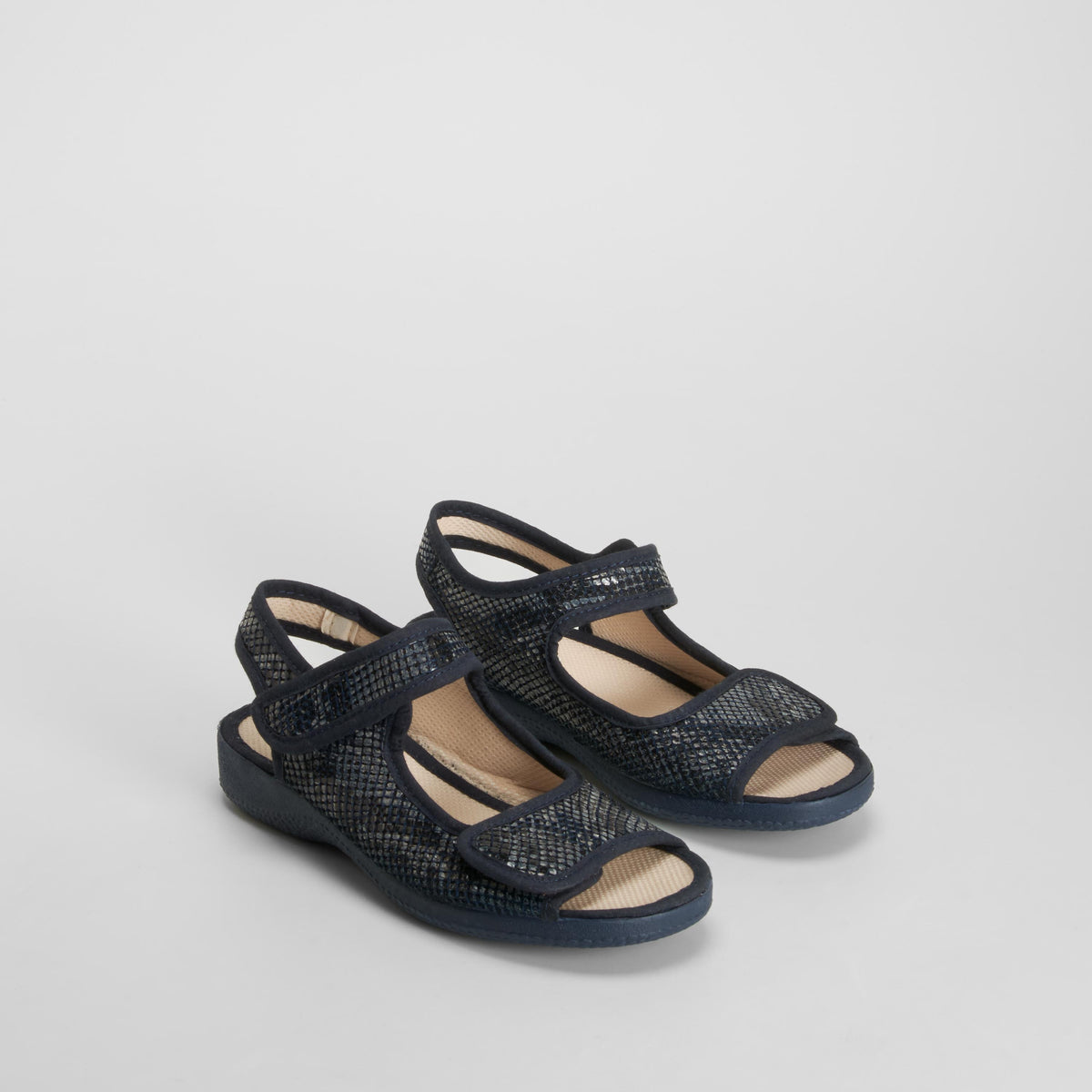 Zapatilla casa velcro serpiente azul COMFEET