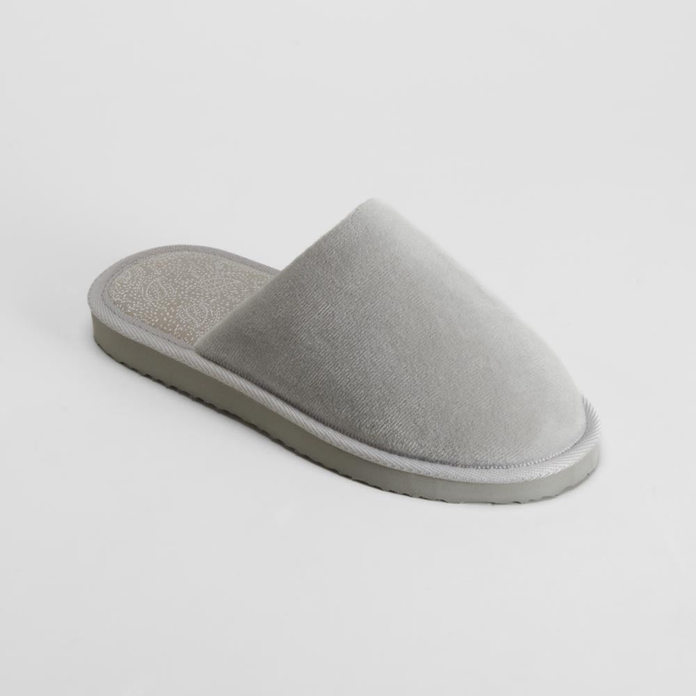 Zapatilla de casa gris cómoda OLYNE